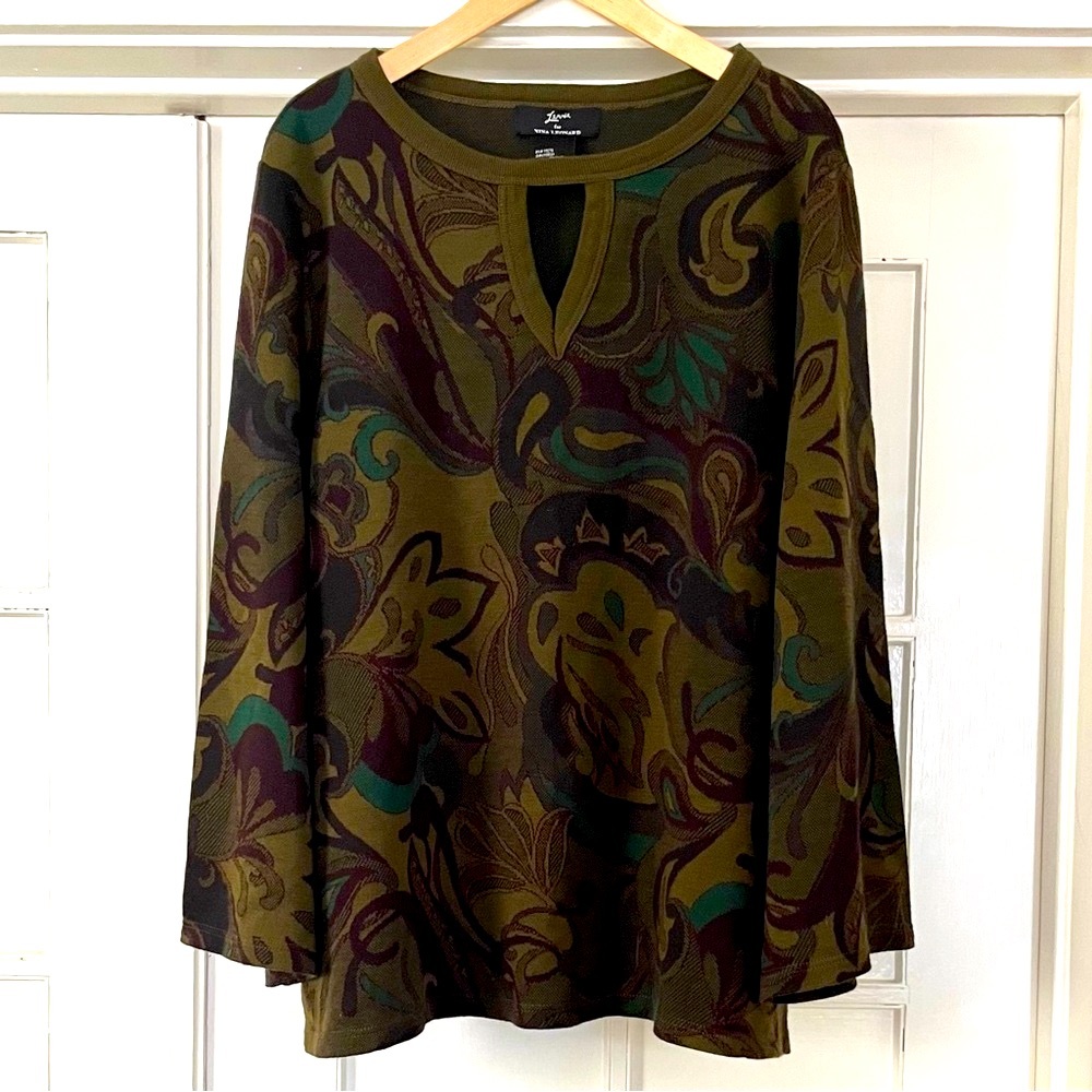 Women's 70's Style Retro Paisley Tunic Sweater with Keyhole Neckline Size 3X